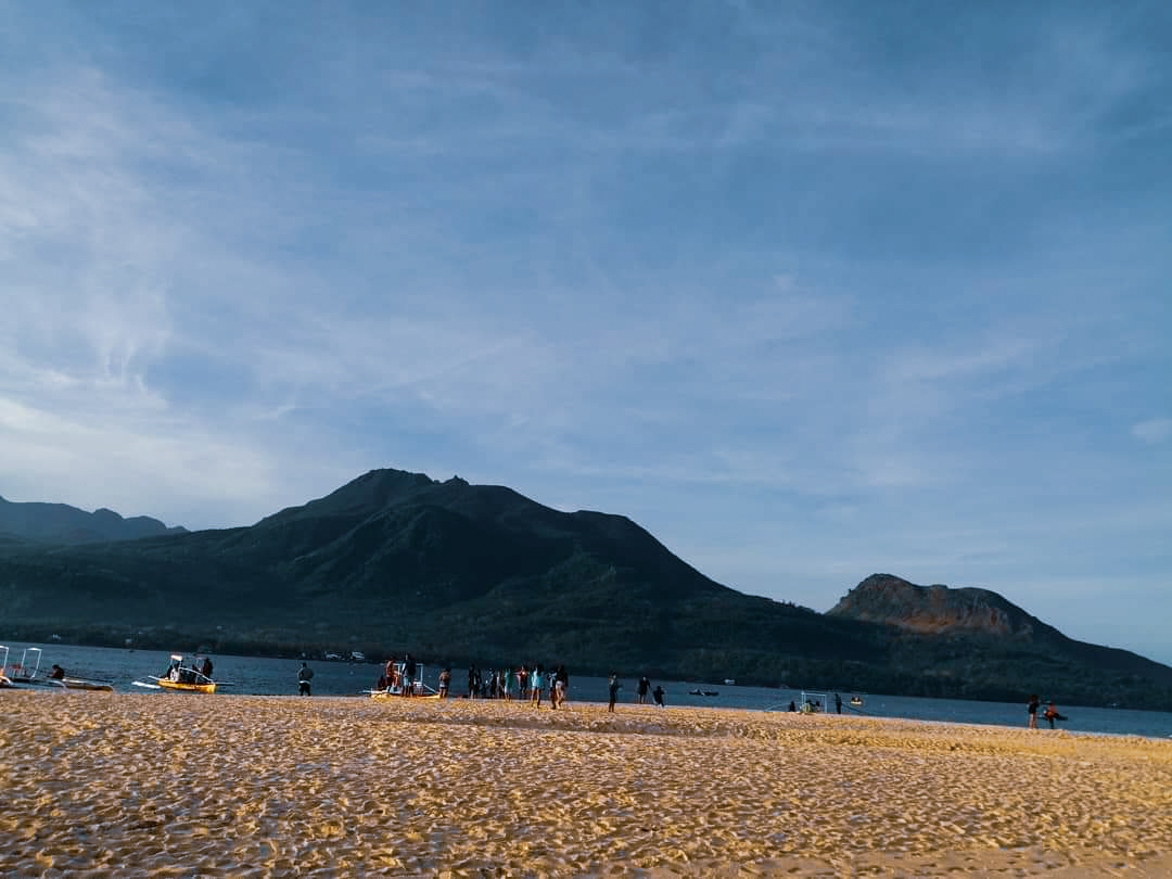 Camiguin von White Island